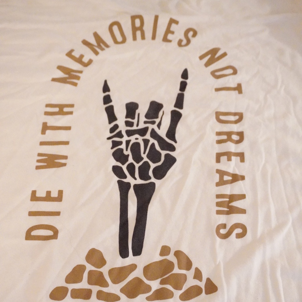 Jasper Keys Die with Memories